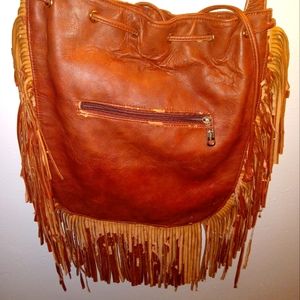 Woman's leather shoulder strap purse